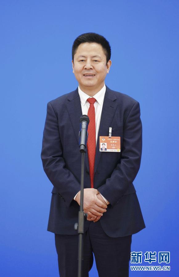 你的“命”，在我“心”上——兩次走上“委員通道”的敖虎山委員