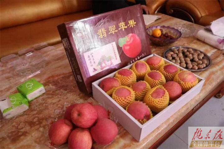 【新春走基層】“蘋(píng)果大戶”何守英：去年我家又掙了40多萬(wàn)元