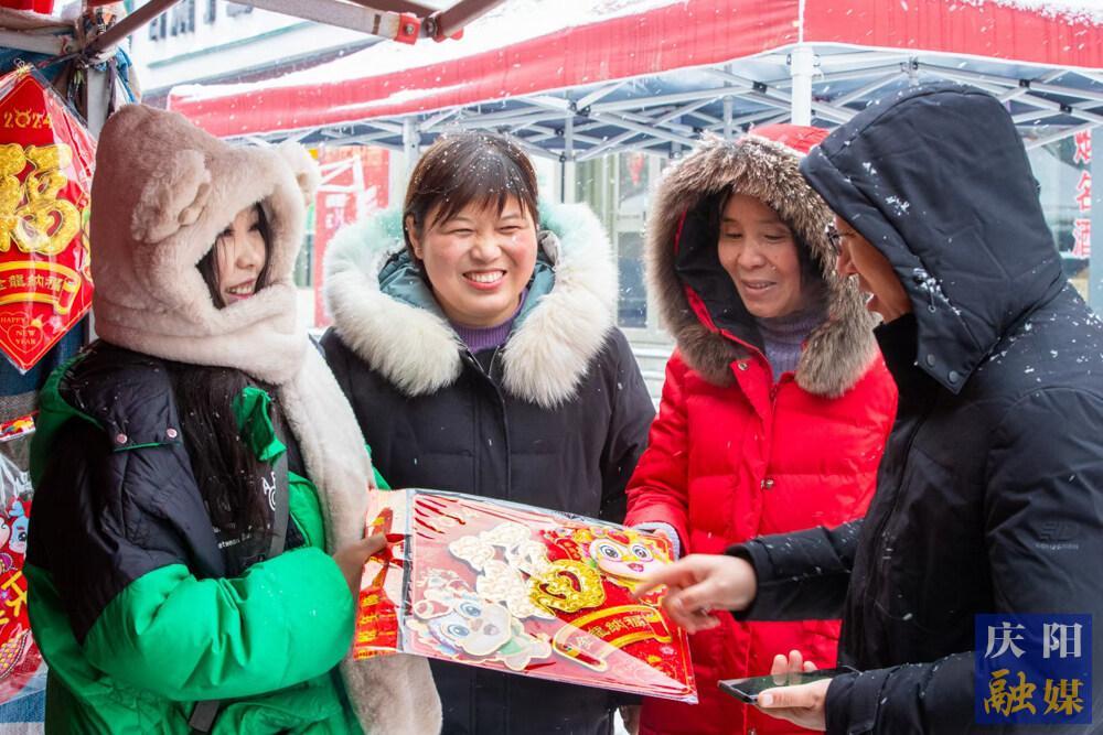 【攝影報道】趕年集，備年貨，歡天喜地過大年