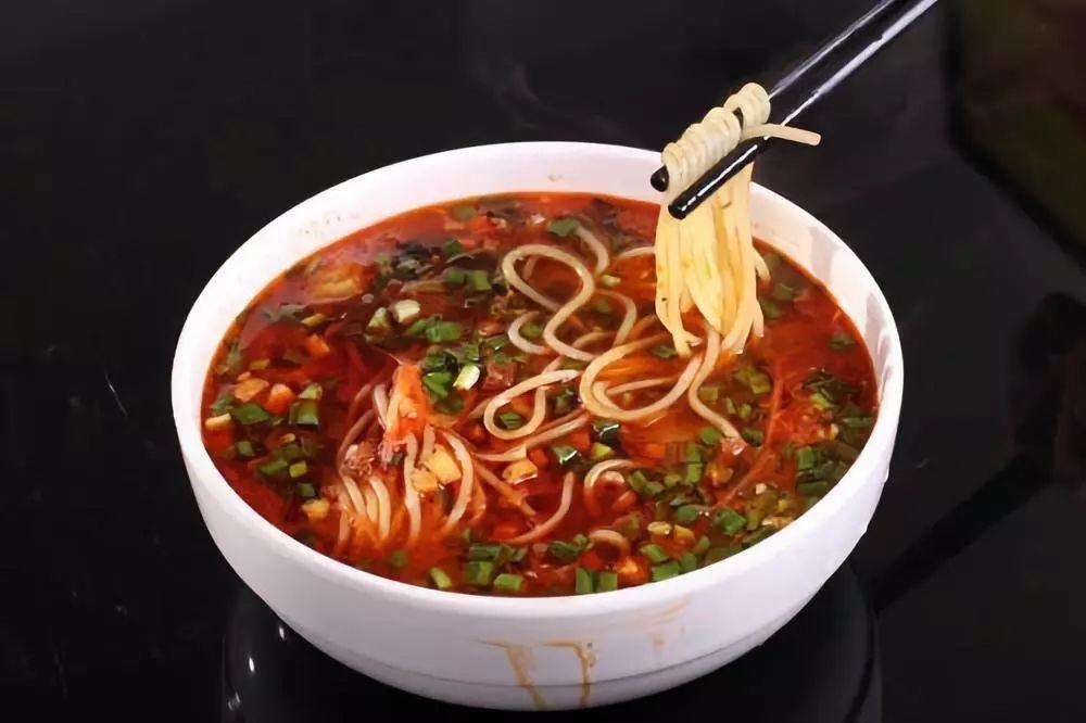 吃完天水麻辣燙？下一站，慶陽饸饹面！