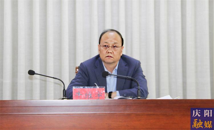 引大引強(qiáng)引頭部 為數(shù)字經(jīng)濟(jì)賦智賦能 ——訪慶陽(yáng)市住建局黨組書記、局長(zhǎng)牛維宇