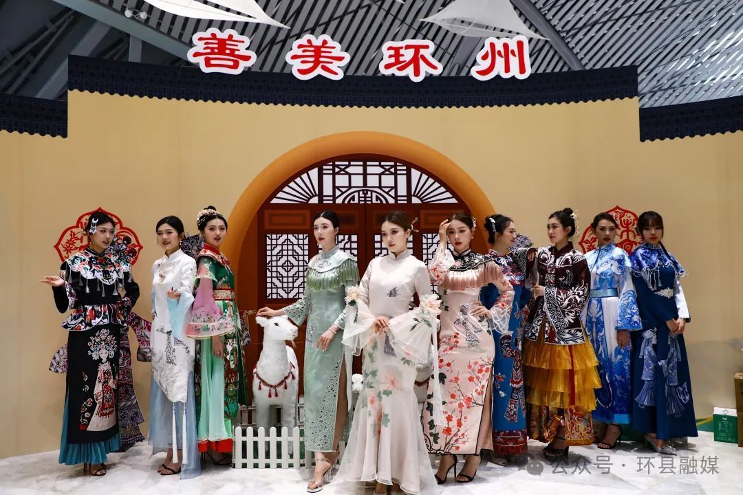 【攝影報(bào)道】環(huán)縣非遺皮影創(chuàng)新演繹！皮影服飾首秀莫干山