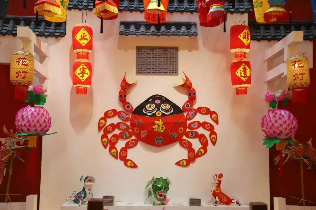 正寧花燈點(diǎn)亮民俗盛會(huì) 傳統(tǒng)技藝綻放新彩