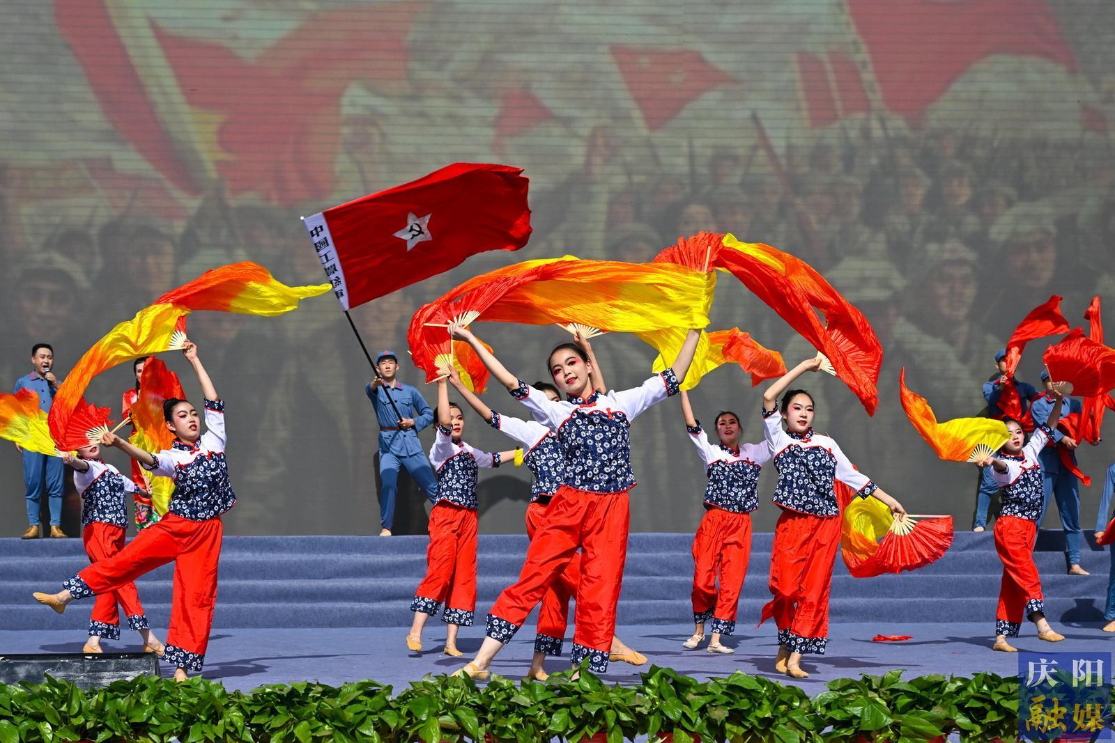【攝影報(bào)道】“慶陽(yáng)群眾文化展演”環(huán)縣專(zhuān)場(chǎng)舉行